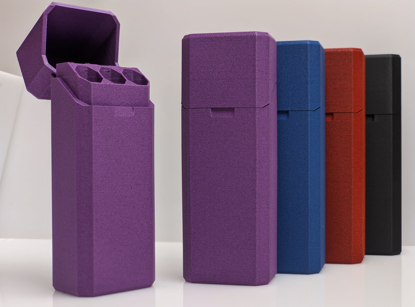 Joint holders: King and compact size, 5 colours, snap shut lid, smell proof